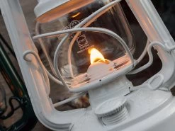 Feuerhand Baby Special 276 Pure White Stormlamp -Kortingswinkel voor buitenkamperen feuerhand stormlamp wit 2 ecommerce 16c5