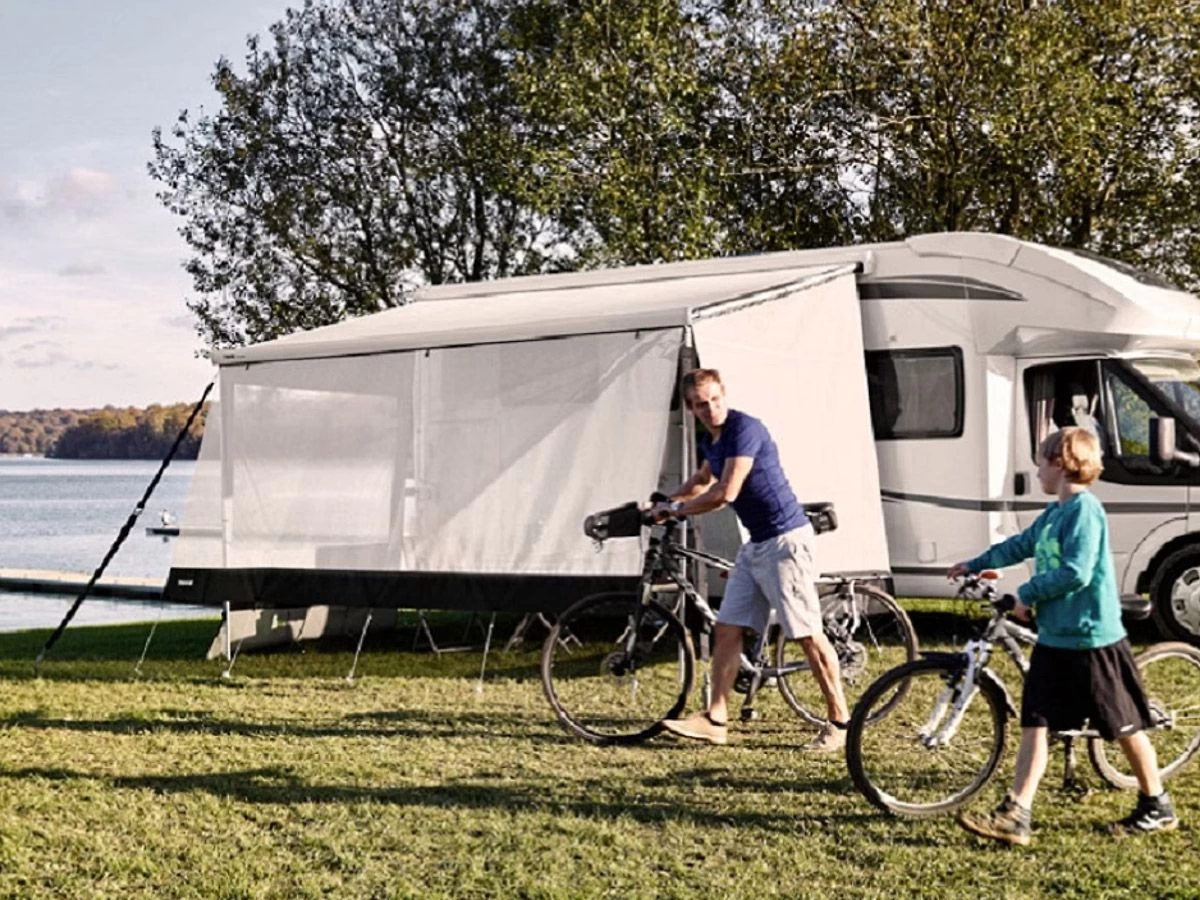 Thule Sun Blocker Front G2 Voorwand 240 6 Thule Sun Blocker Front G2 Voorwand 240 - Afbeelding 4